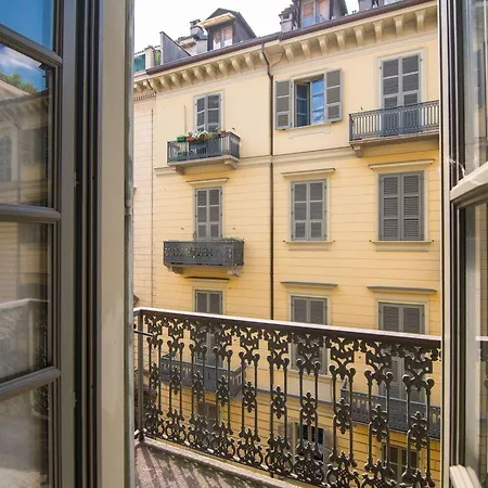 Porta Nuova Apartment